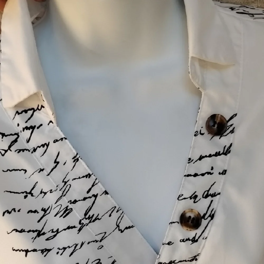 SHEIN White Script Print Blazer